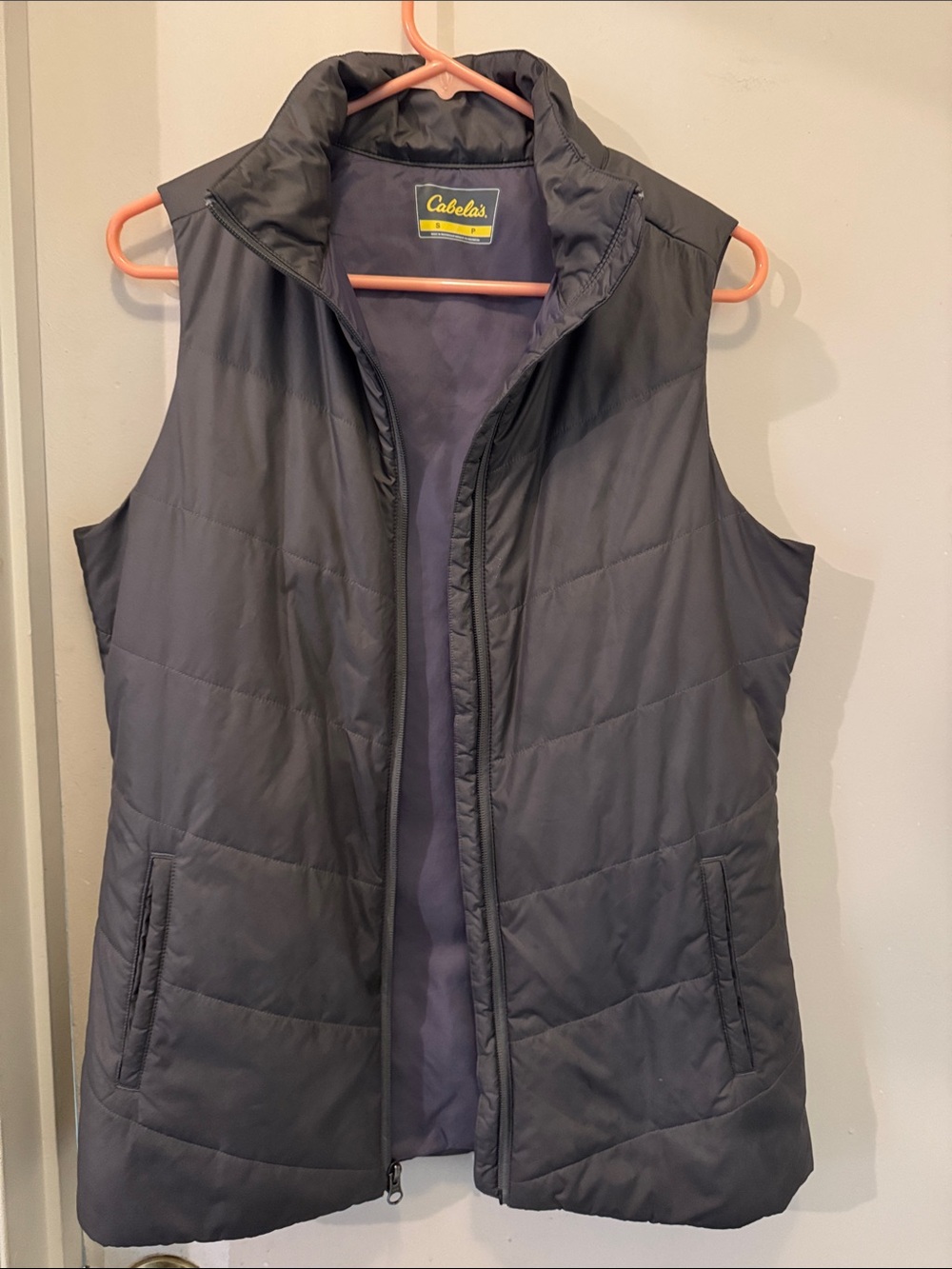 Cabela's Quilted Puffer Vest in Charcoal Gray